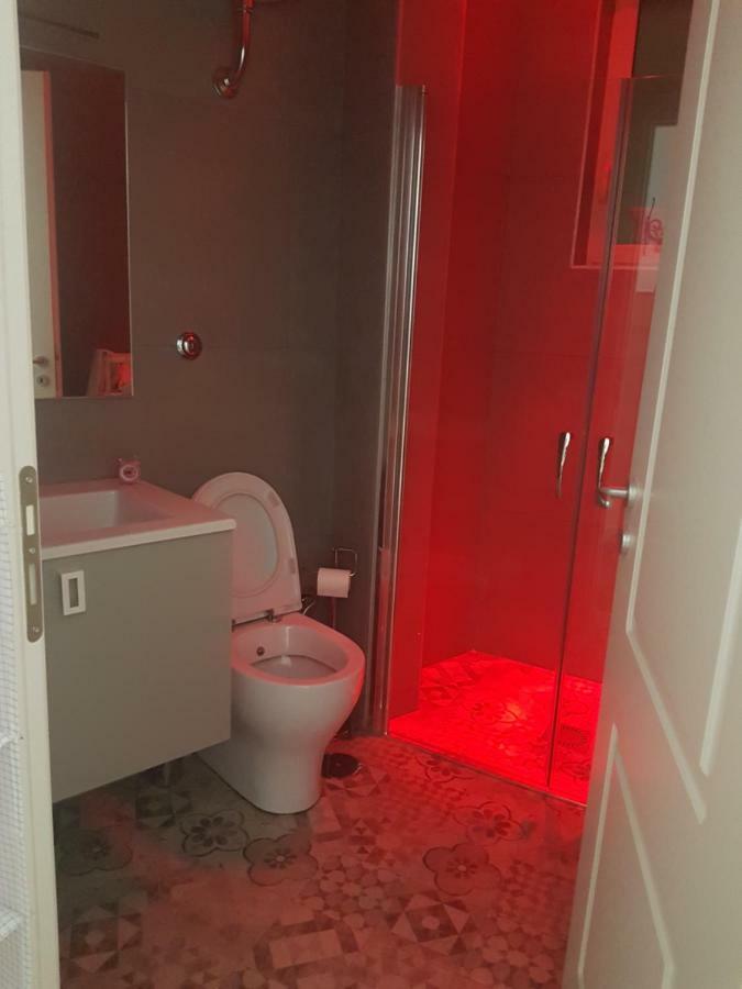 Small Bedroom Vomero'S 나폴리 외부 사진