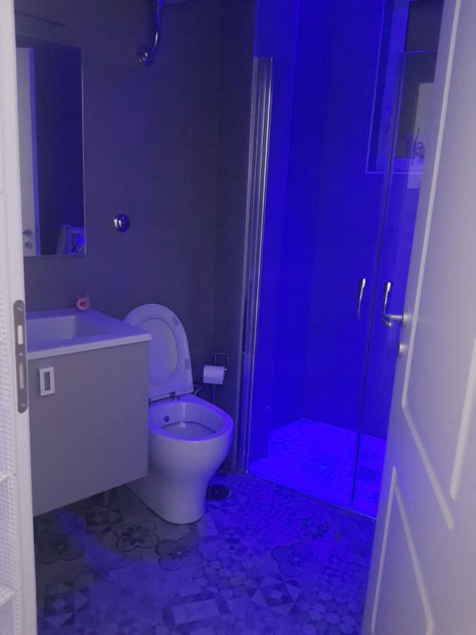 Small Bedroom Vomero'S 나폴리 외부 사진