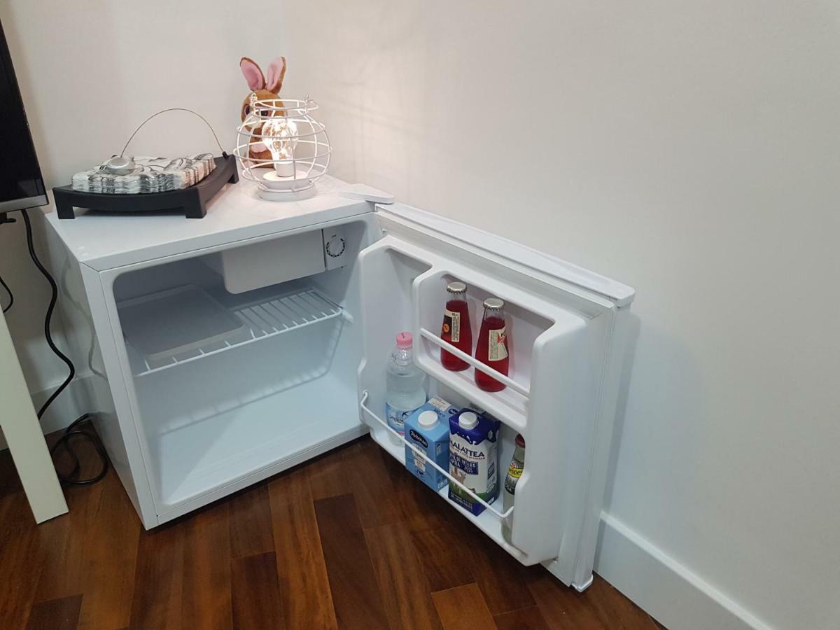 Small Bedroom Vomero'S 나폴리 외부 사진