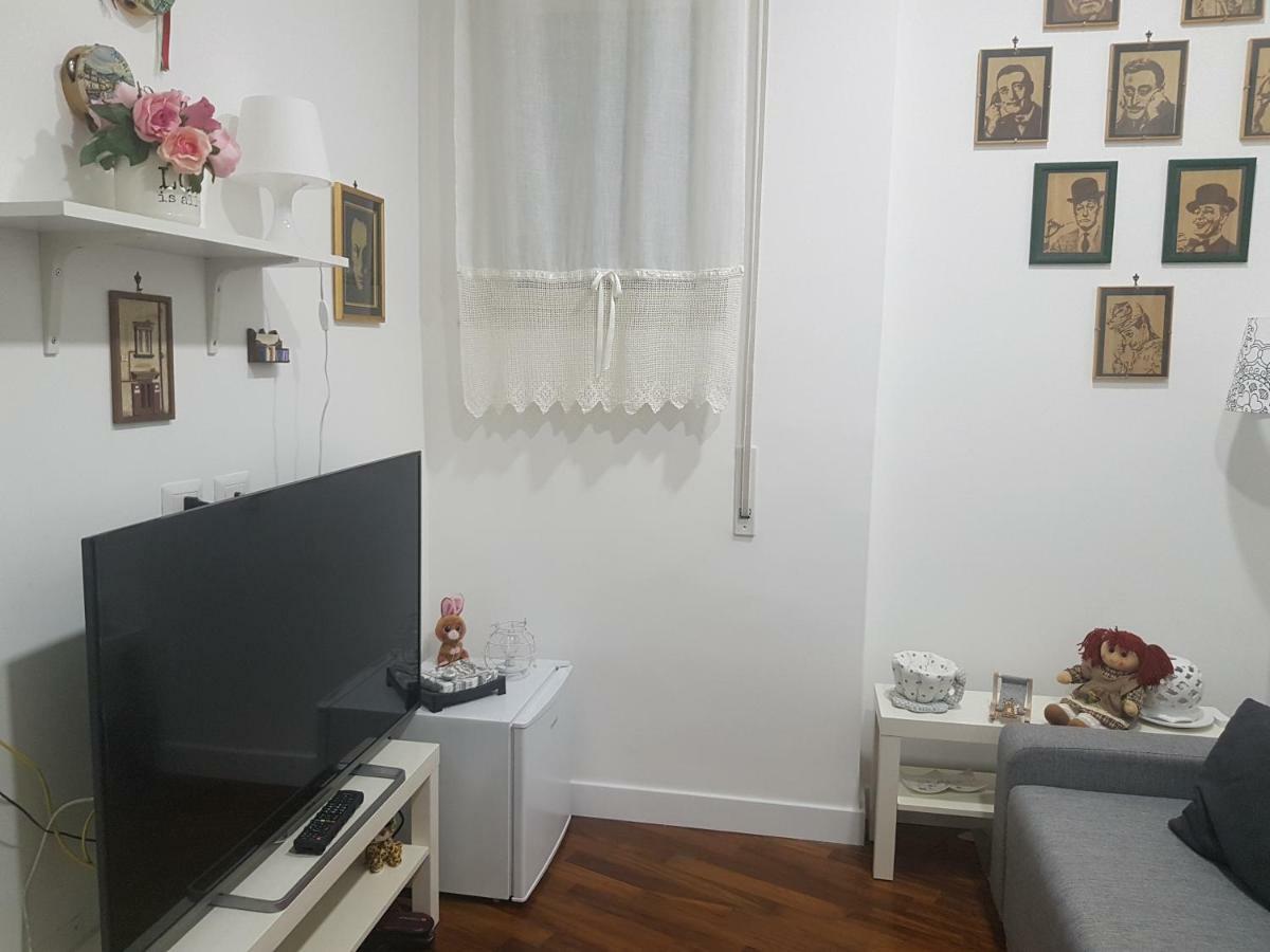 Small Bedroom Vomero'S 나폴리 외부 사진